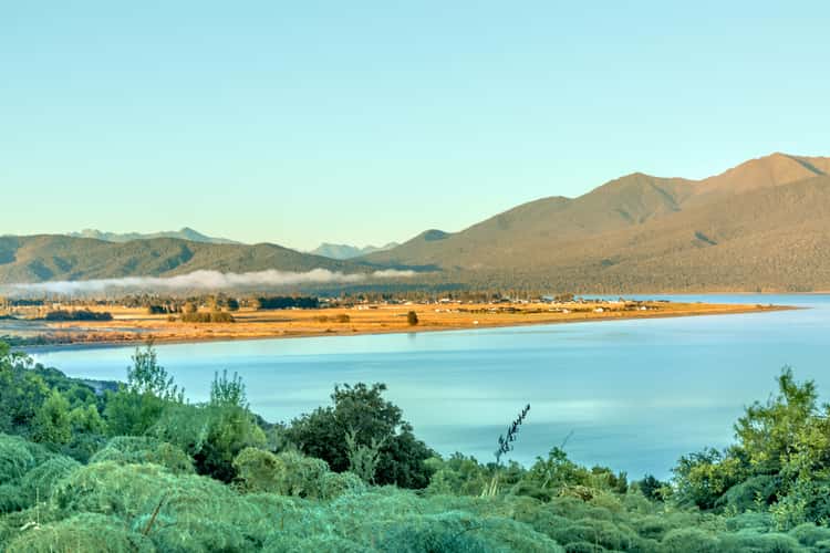 Roadside Te Anau to Milford Sound