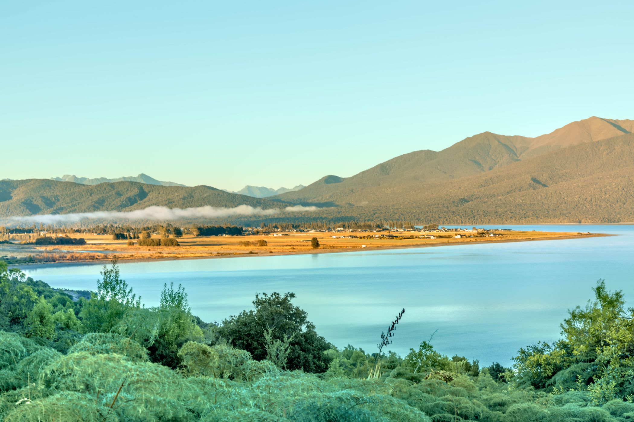 Roadside Te Anau to Milford Sound, New Zealand