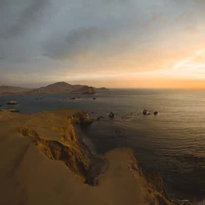 Area around Playa Mendieta, Paracas National Reserve, Peru