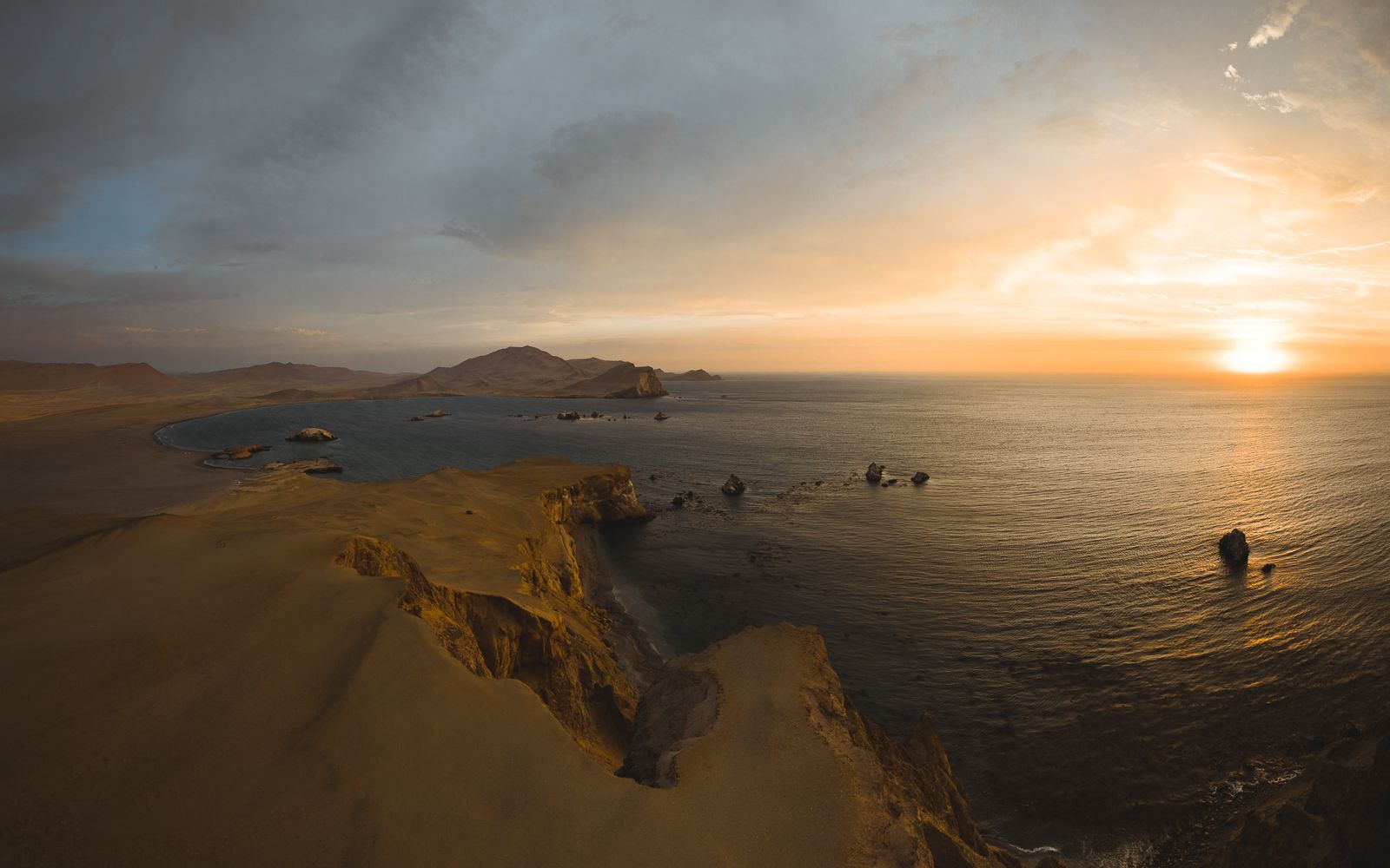 Area around Playa Mendieta, Paracas National Reserve, Peru