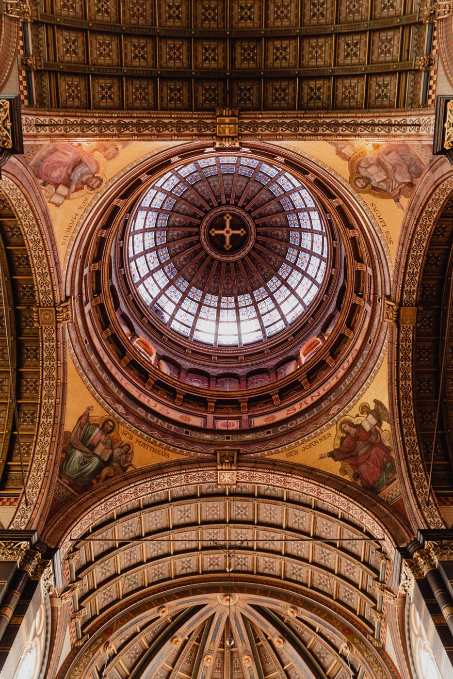 The interior of the Basilica of Saint Nicholas, Amsterdam, Netherlands
