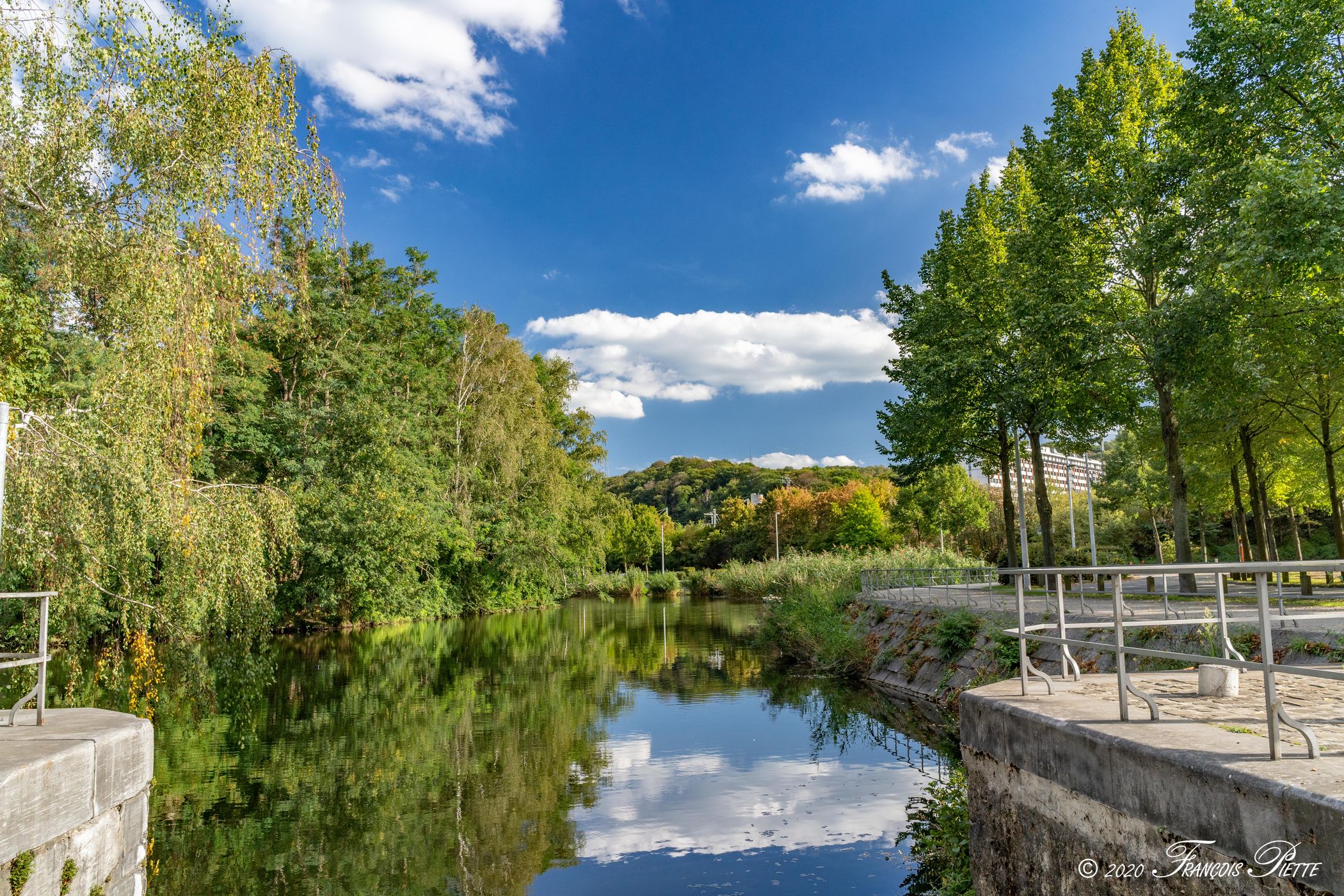 Canal de l'Ourthe (Liège, Aguesses), Belgium