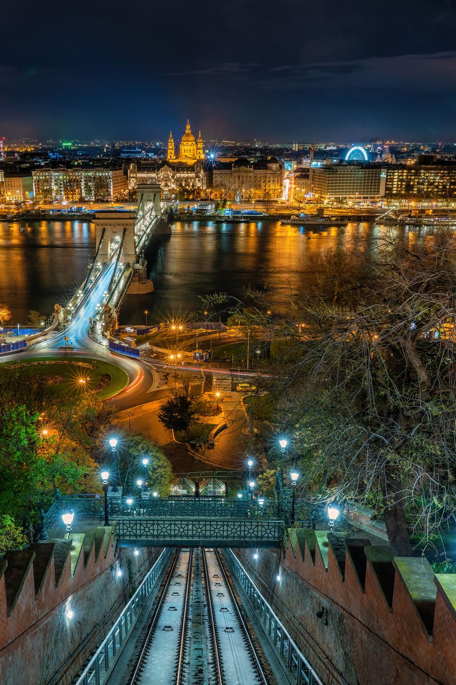 Chain Bridge from Sándor Palace, Budapest, Hungary