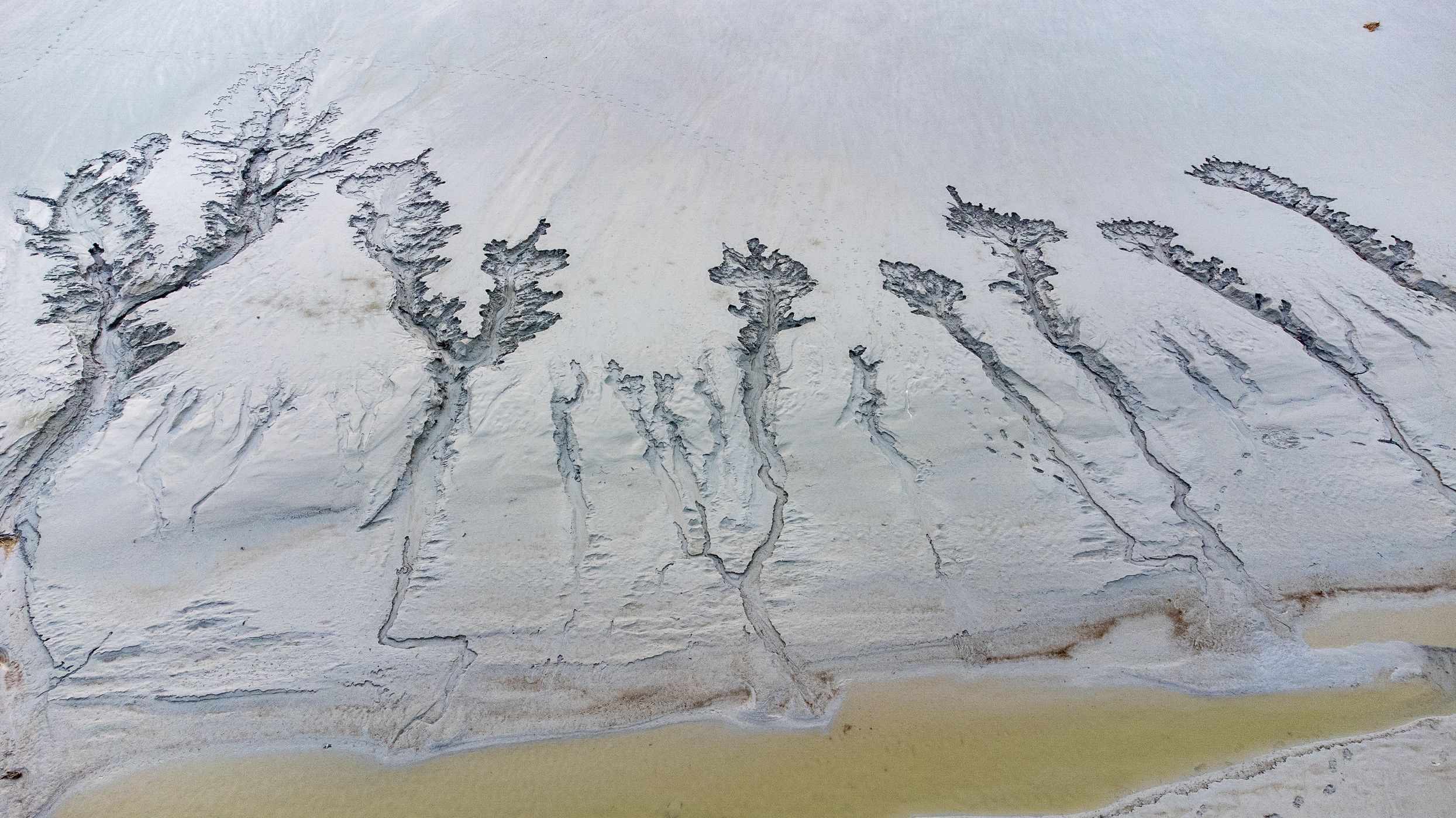 Game of light and shadow, Baie du Mont Saint-Michel, France