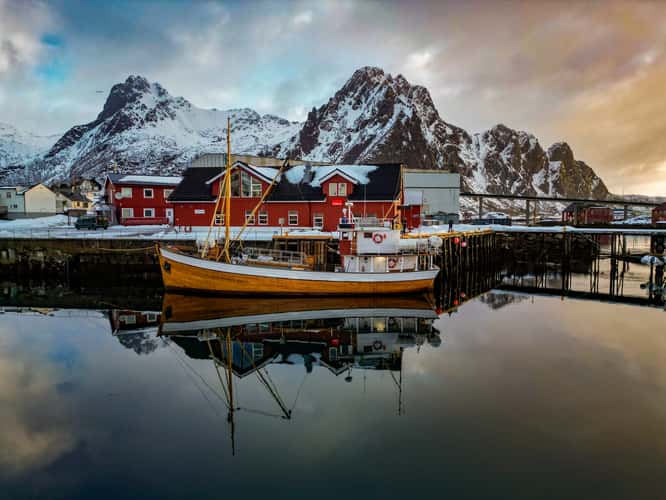 Harbor Svolvær