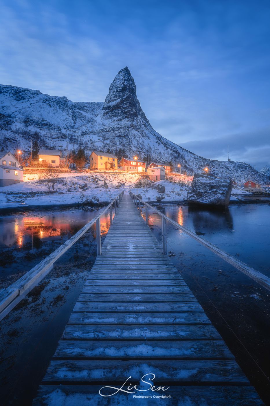 Horn from wooden bridge viewpoint, Reine, Lofoten, Norway