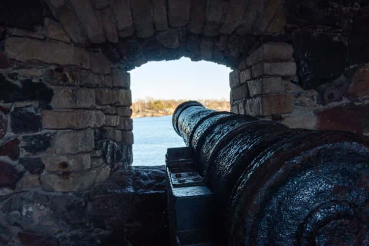 Kustaanmiekka Fortification
