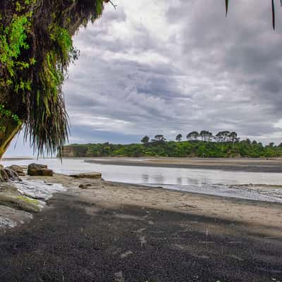 Looking south, The Three Sisters,Tongaporutu, North Island, New Zealand