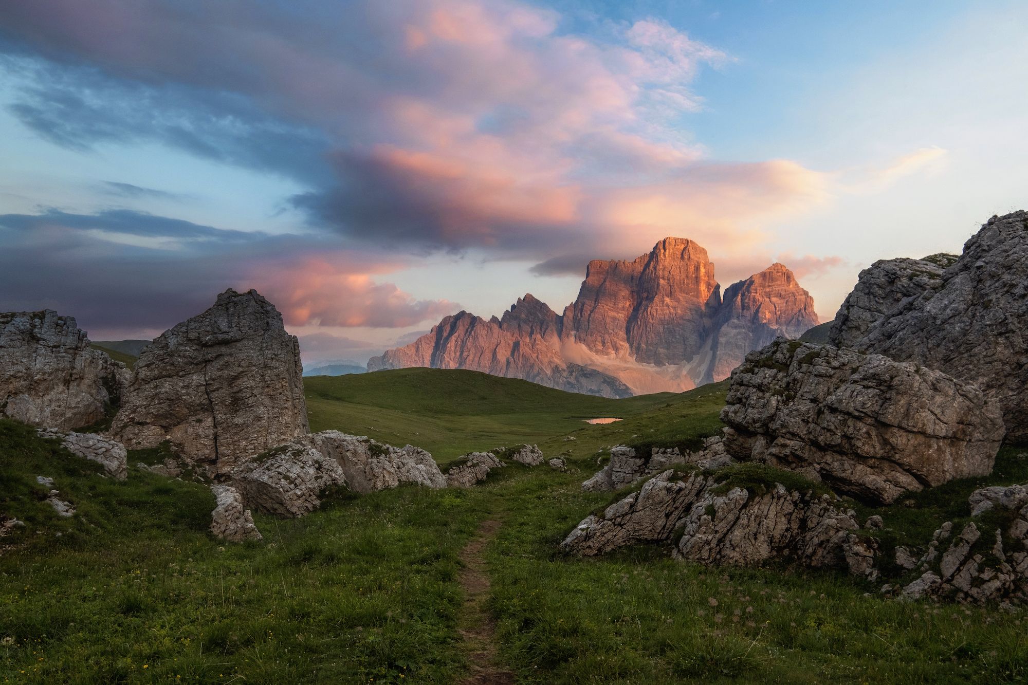 Medeval, Laghetto di Baste, Italy