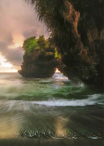 Tanah lot bali Rocks