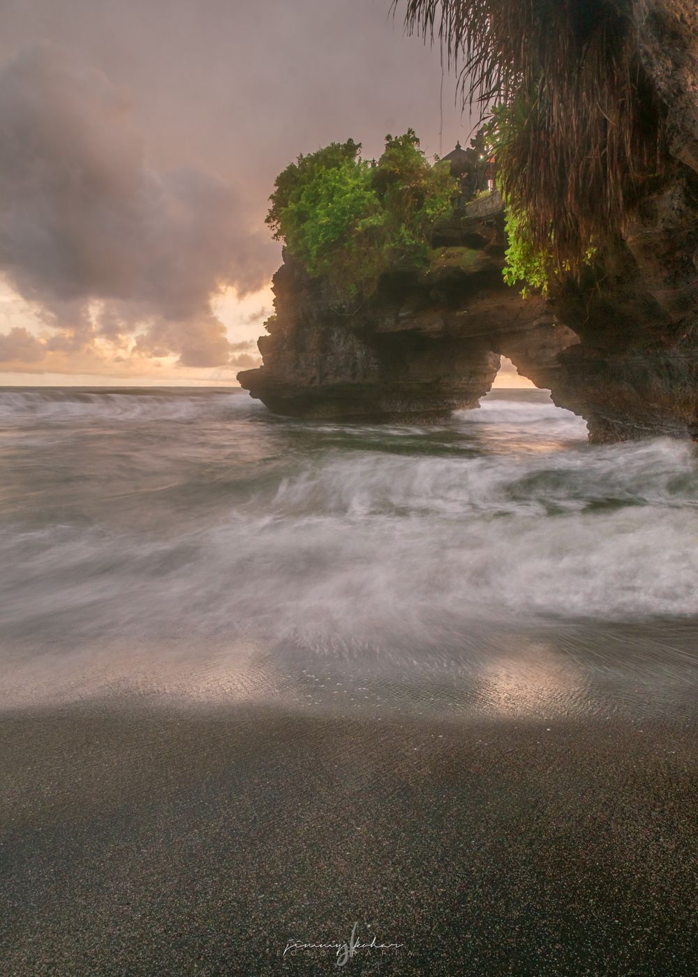 Tanah lot bali Rocks, Indonesia