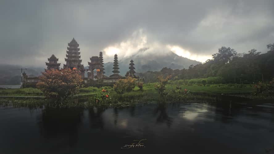 Pura Ulun Danu Tamblingan, Bali