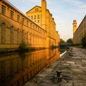 Salt's Mill & Leeds & Liverpool Canal, United Kingdom