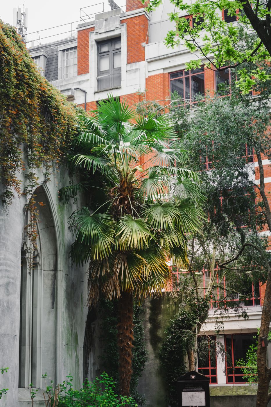 St Dunstan in the East church gardens, United Kingdom