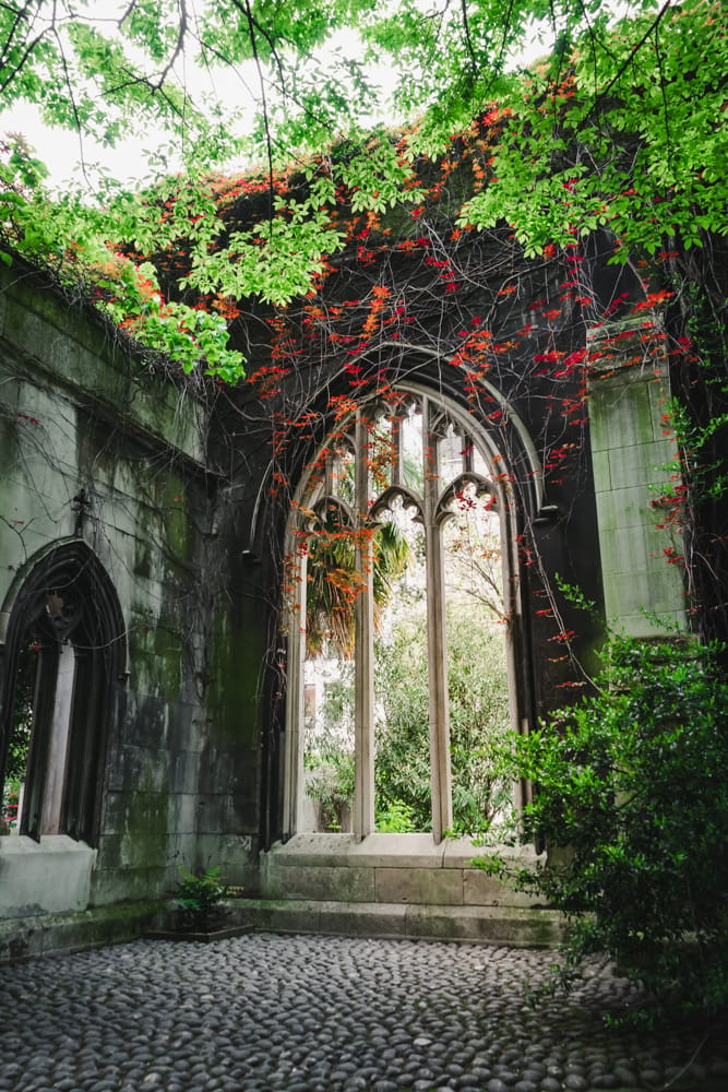 St Dunstan in the East church gardens, United Kingdom