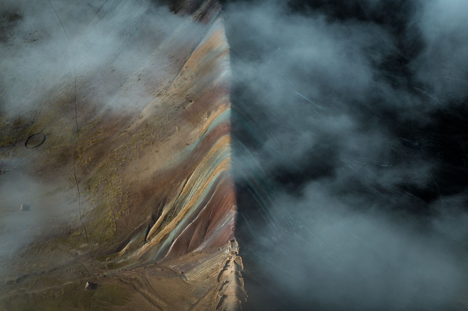 Vinicunca Rainbow Mountain, Peru
