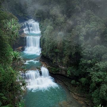 Wei Sawdong Waterfalls, India