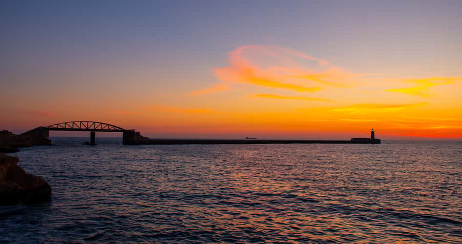 Boom-Defence Sun Rise