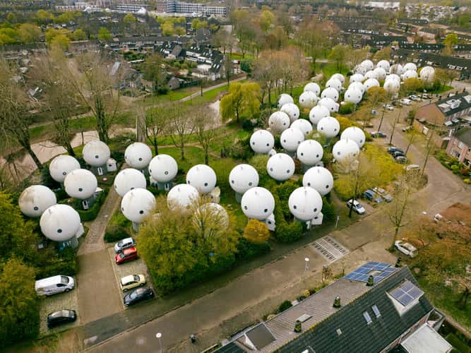 Bowling ball or bulb or bullet houses. Bolwoningen