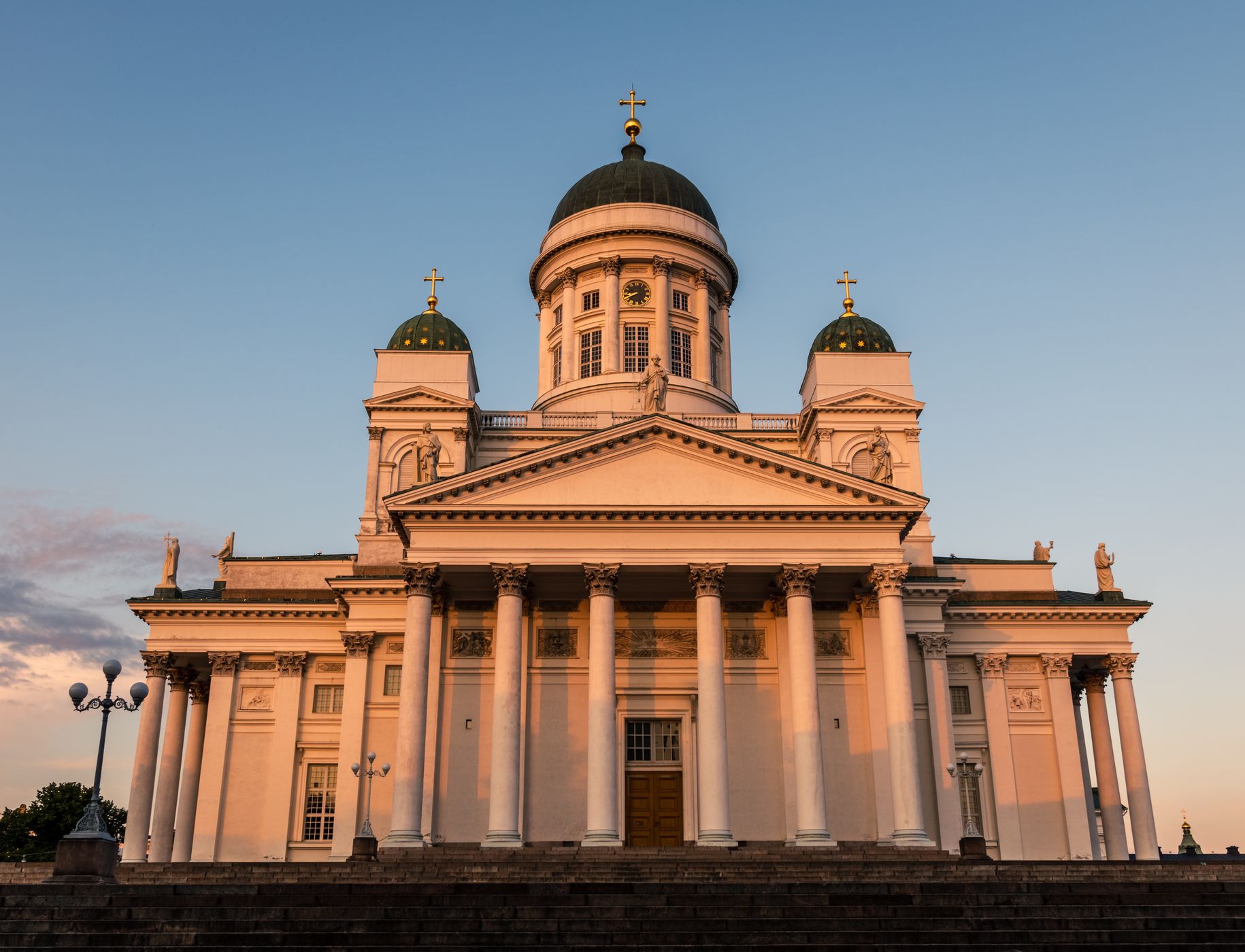 Front view of Helsinki Cathedral (Helsingin tuomiokirkko), Finland