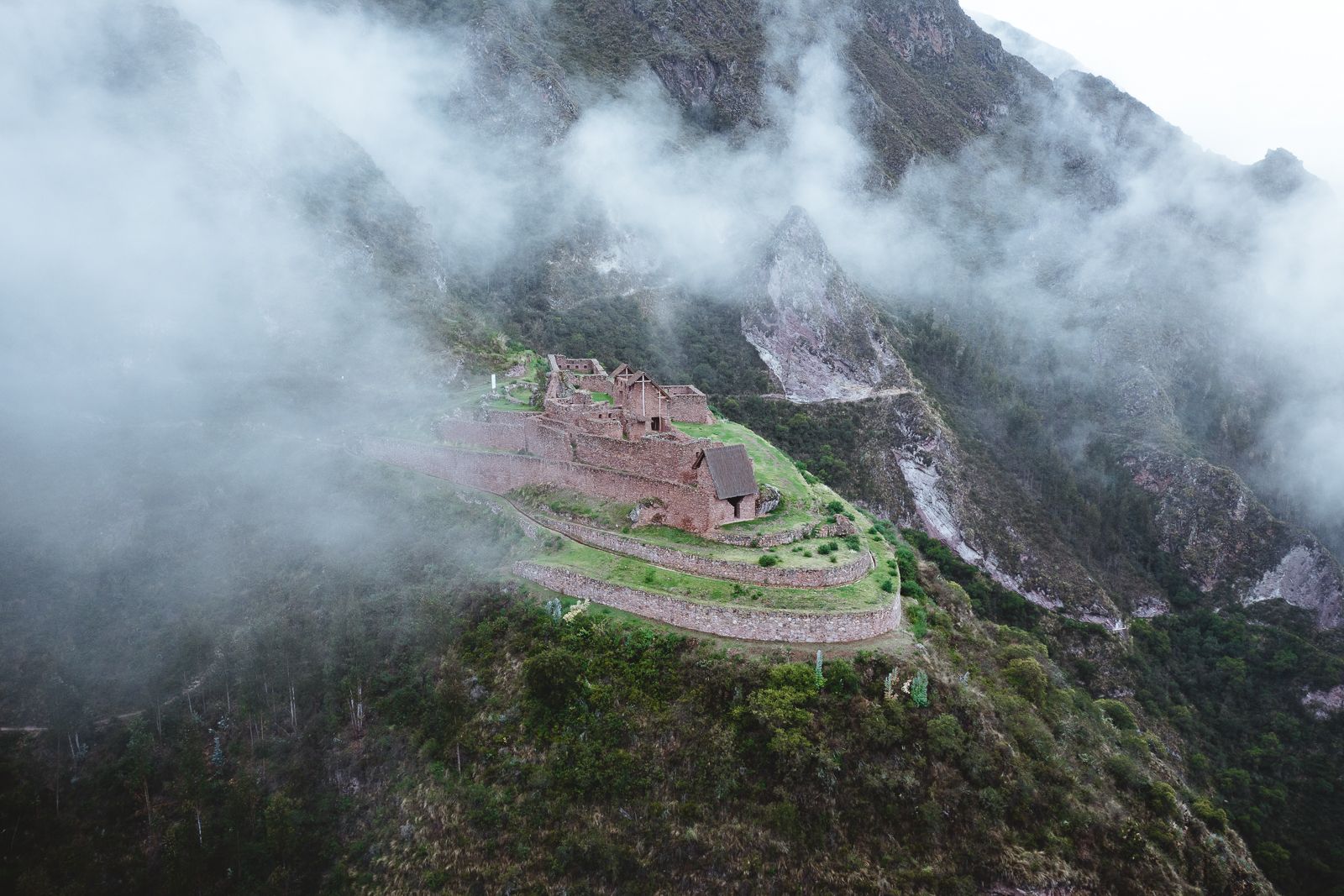 Inka site Raqaypata, Peru
