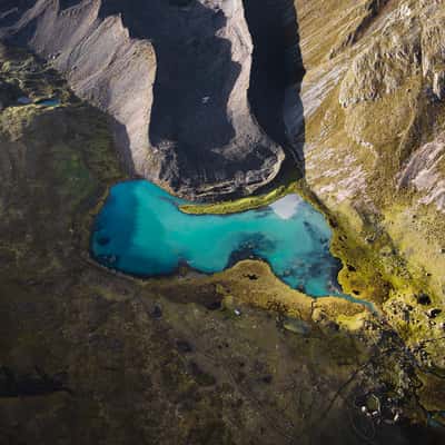 Laguna Azulcocha, Ausangate (Drone), Peru