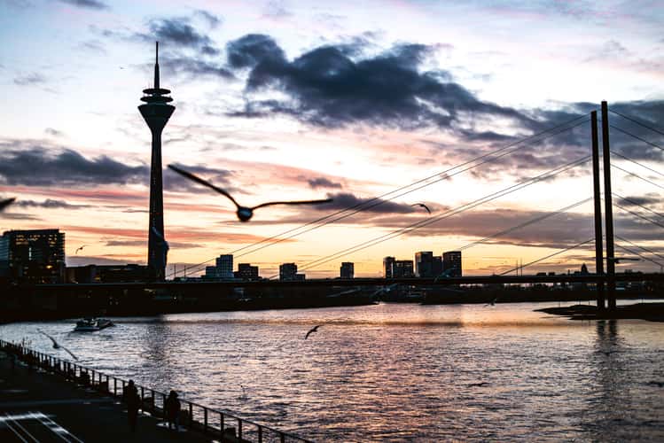 Rheinufer Düsseldorf near Burgplatz