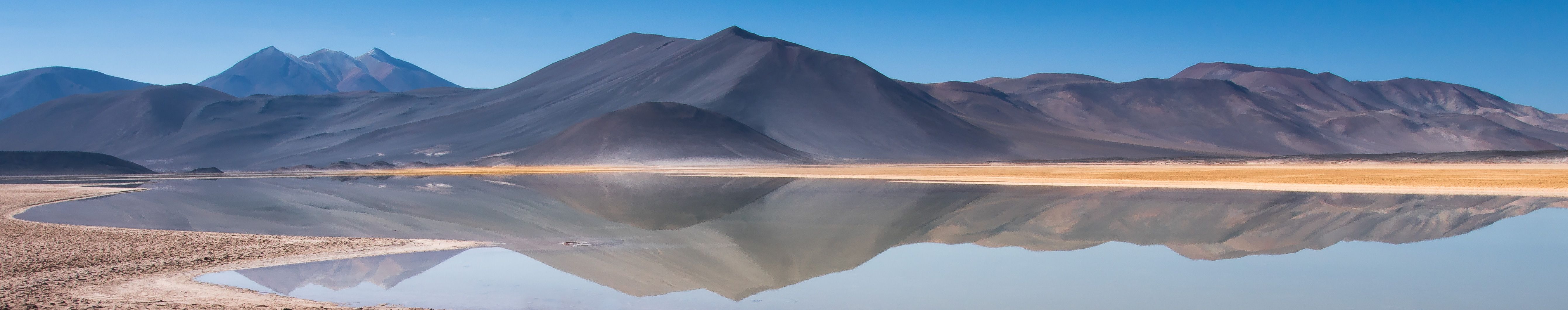 Salar de Aguas Calientes Sur (Piedras Rojas), Chile