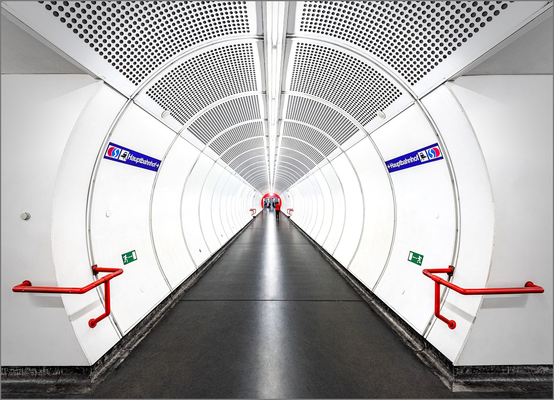 Südtiroler Platz - Subway Station, Austria