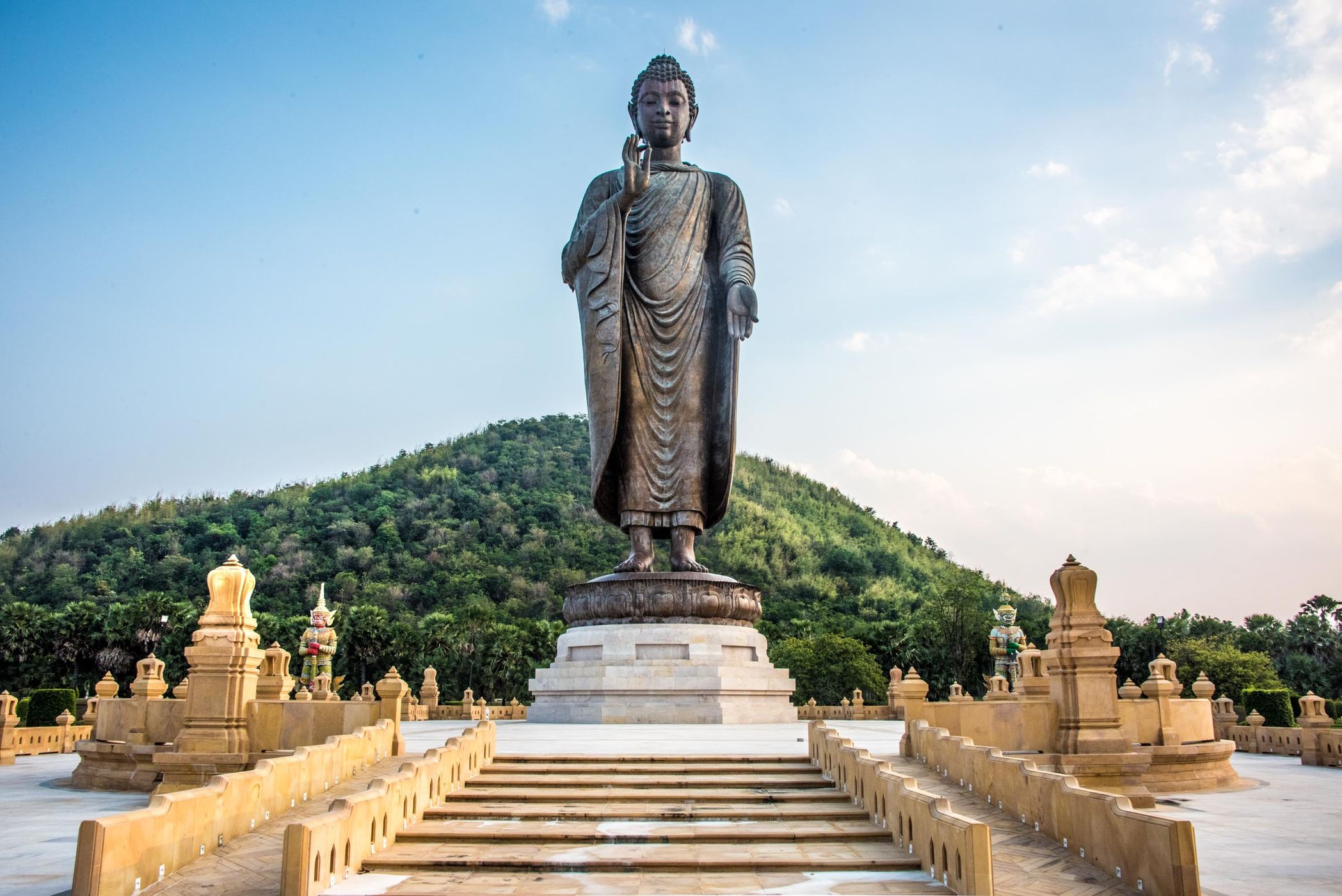 Wat Thipsukhontharam, Thailand