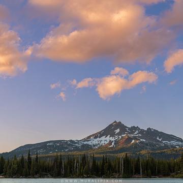 Broken Top from Sparks Lake, USA