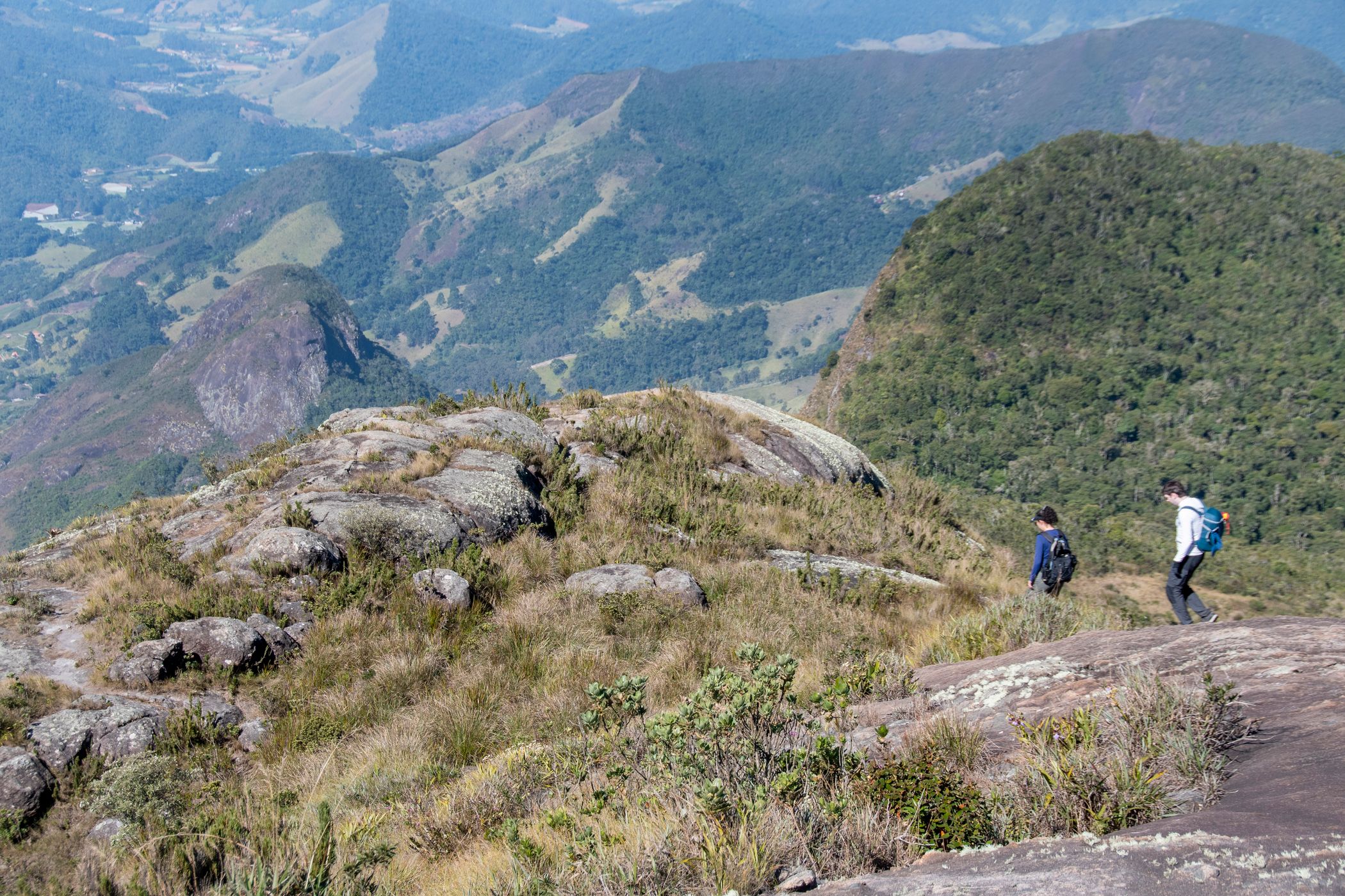 Capacete e Trs Picos, Brazil