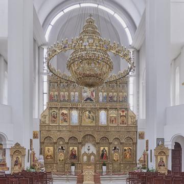 Catedrala Invierea Domnului, Romania