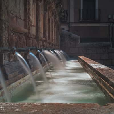 Fountain of the twenty pipes, Spain