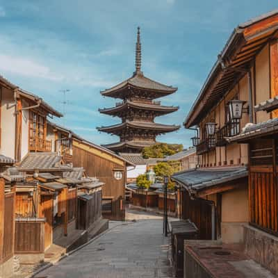 Hōkanji Temple, Japan