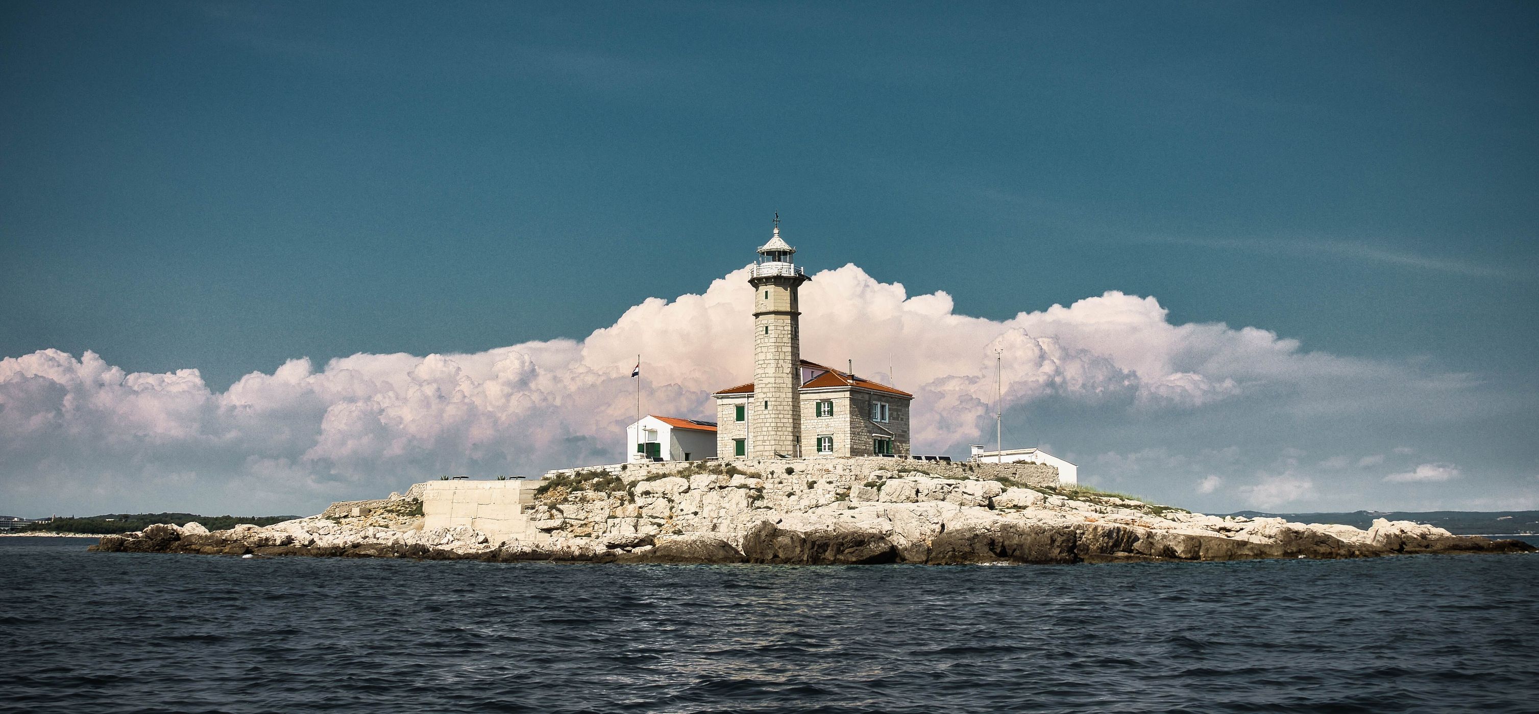 La Lanterna, Croatia