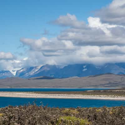 Sarmiento Lake (Lago Sarmiento)