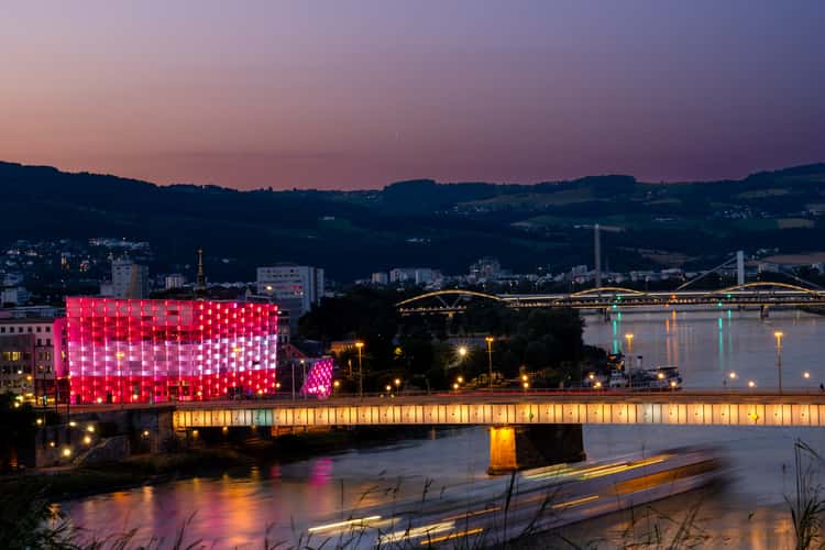 Schlossbergpark Linz- Direction Bruckner House
