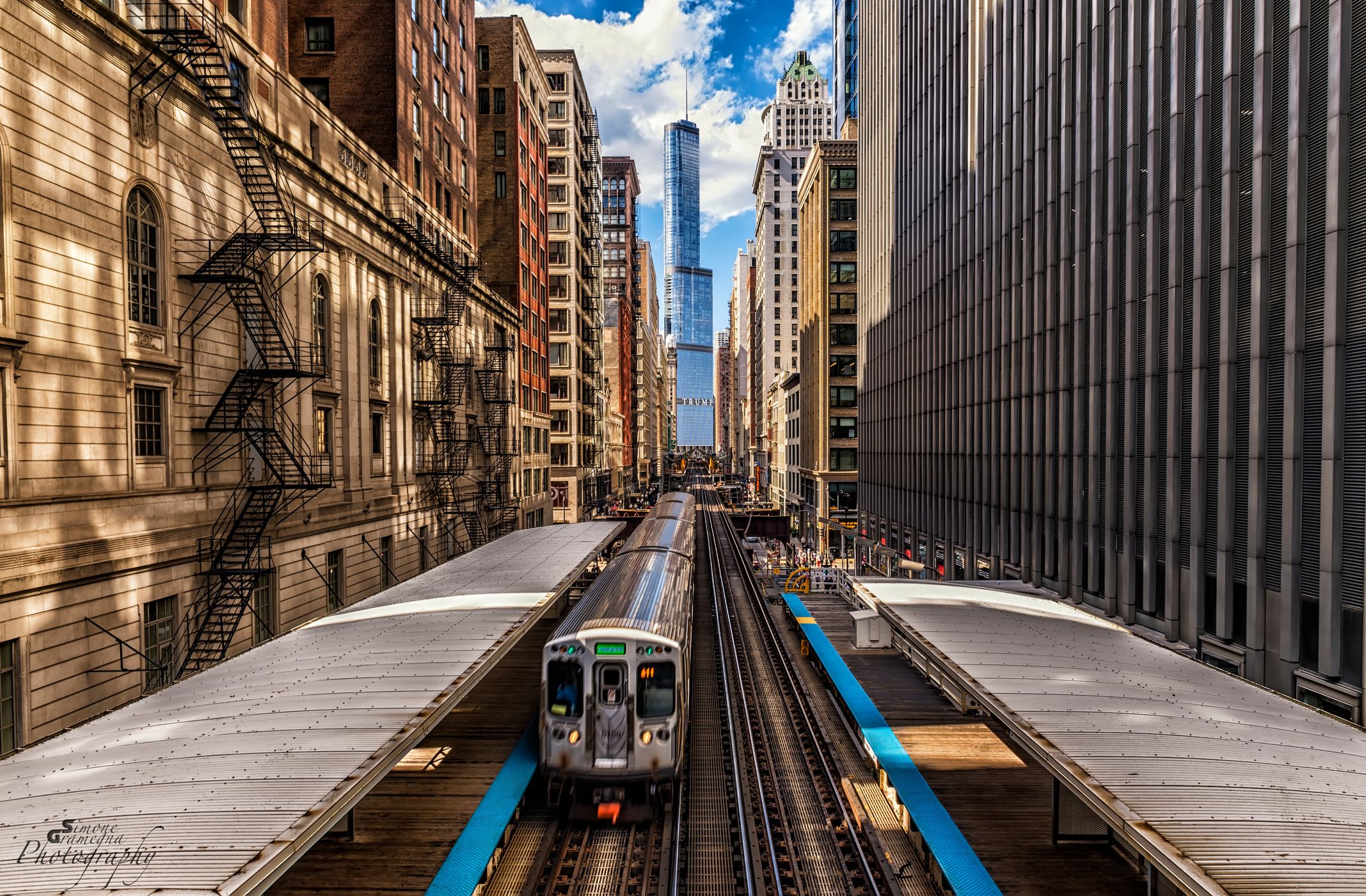 Trump Tower from Adams/Wabash, Chicago, USA