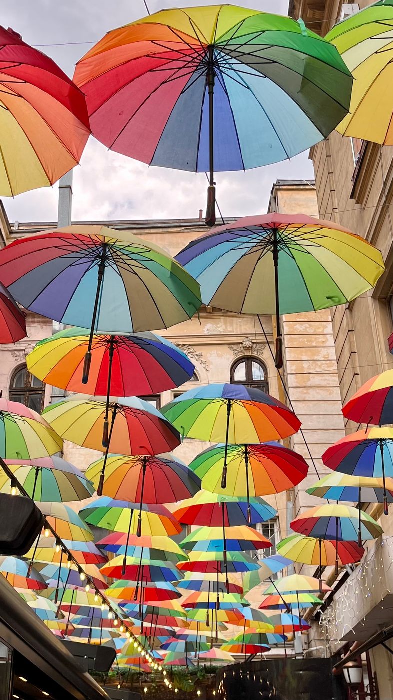 Victoria Passage, Romania