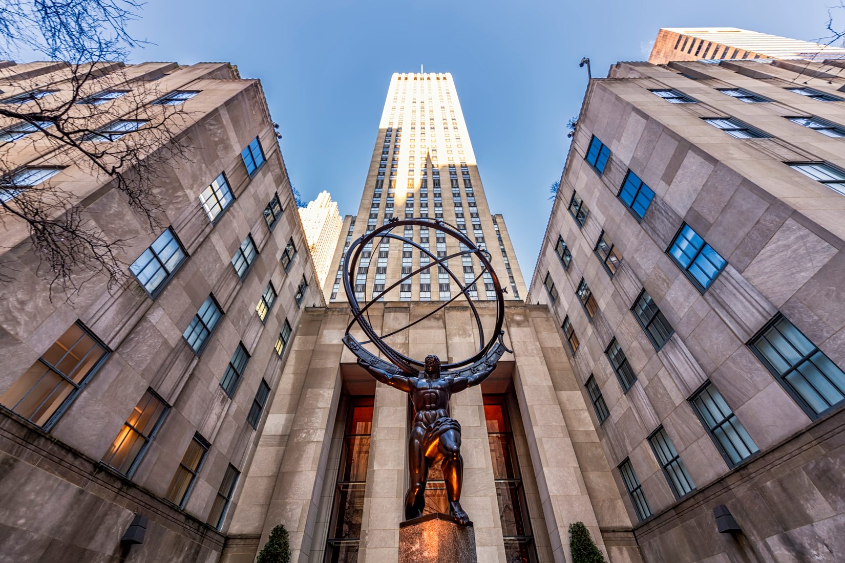 Atlas statue at the Rockefeller Center, USA