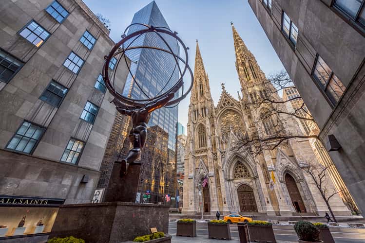 Atlas statue at the Rockefeller Center