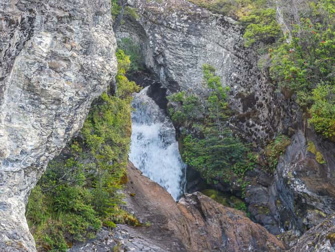 Waterfall near Puente Ventisquero