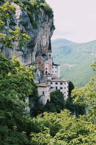 Basilica Madonna della Corona, Veneto