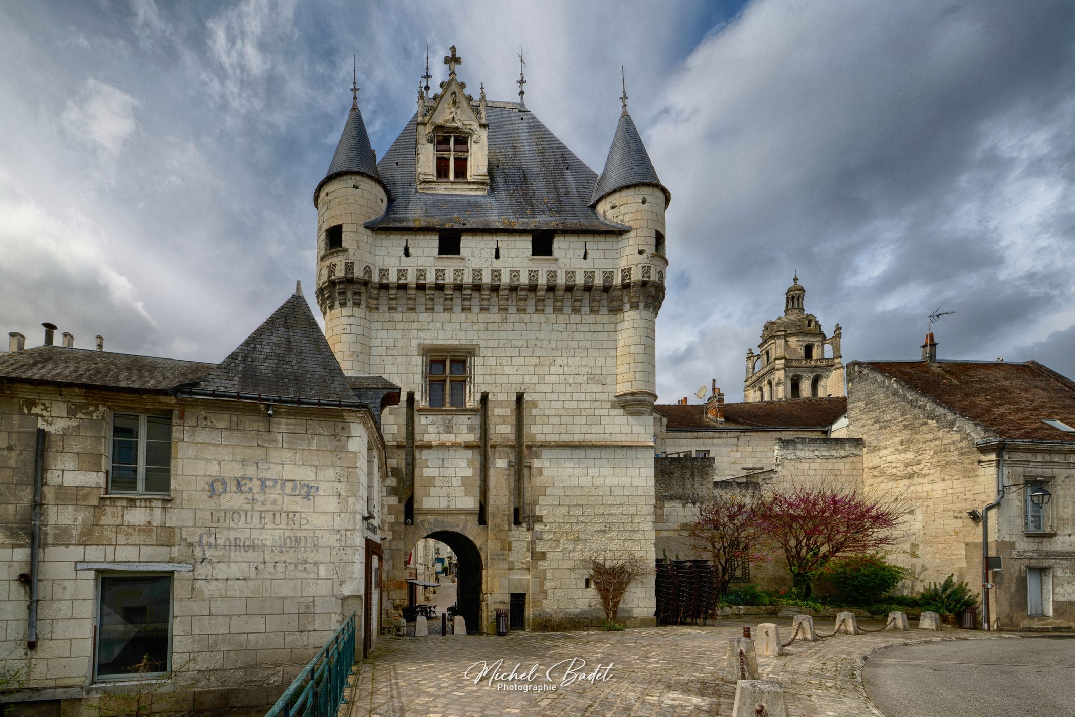 Edge of the Indre in Loches, France
