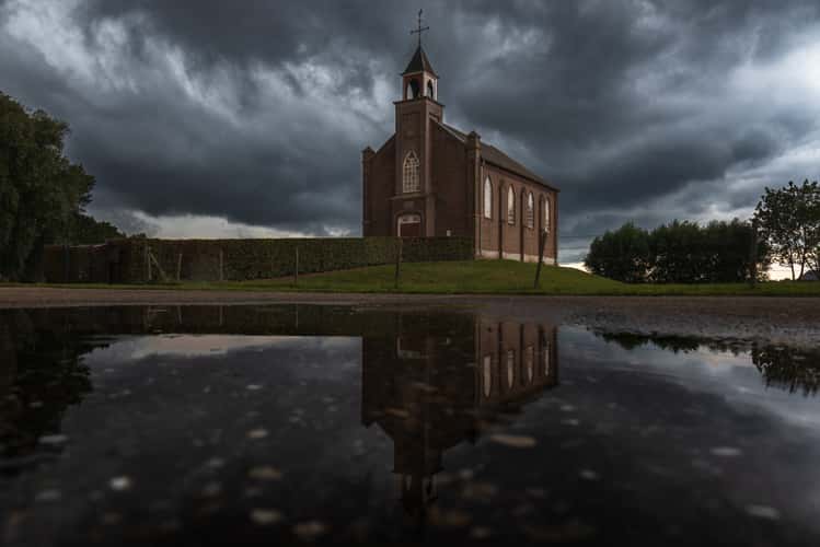 Vluchtheuvelkerk, Homoet