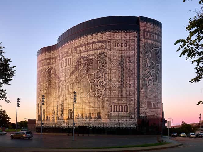 Banknote Building