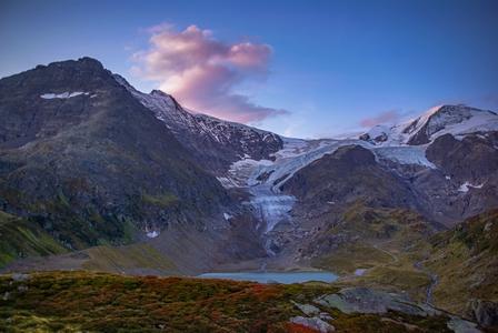 Early in the morning at Steingletscher