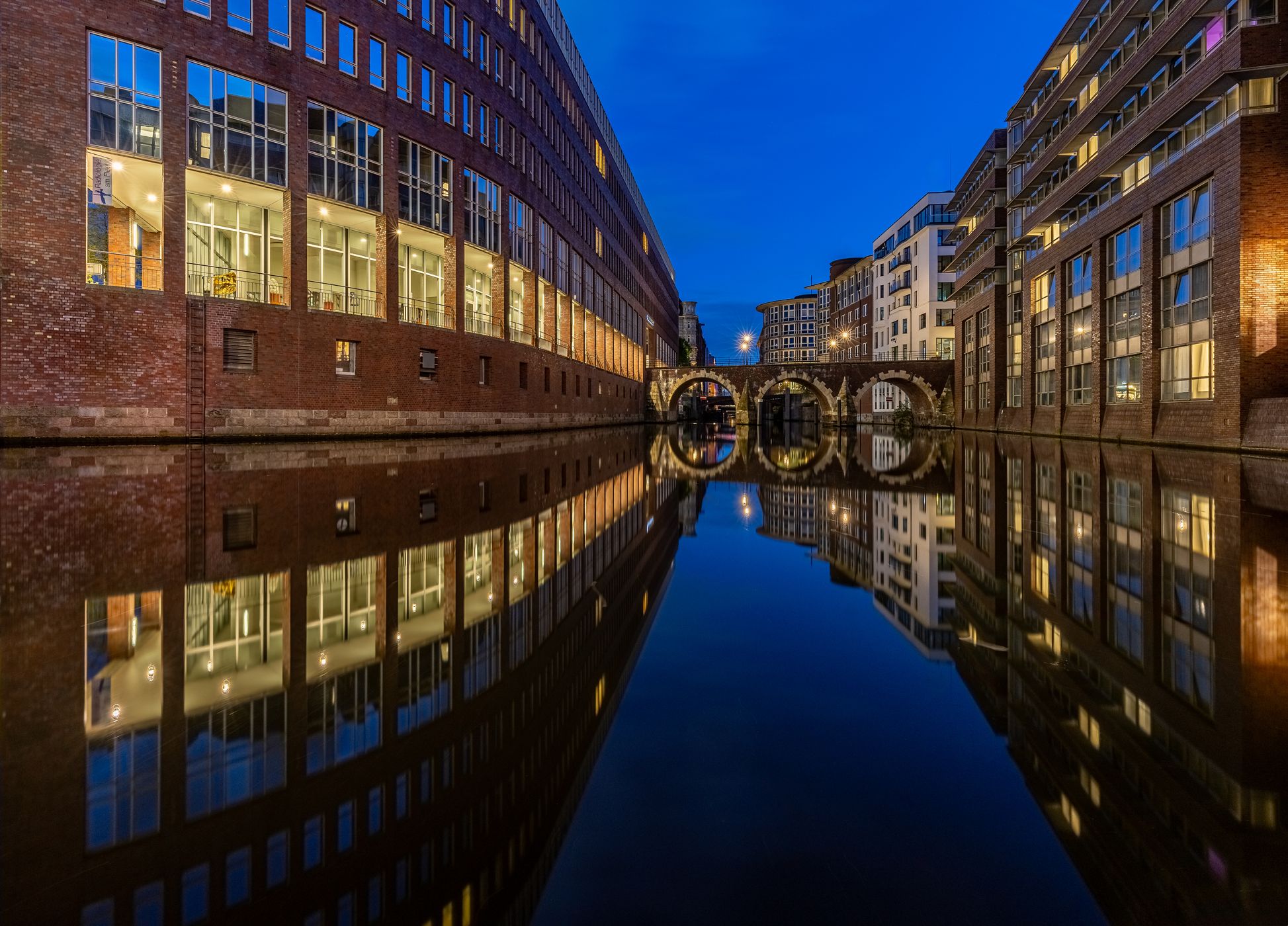 Ellentorsbrücke from Stadthausbrücke, Hamburg, Germany
