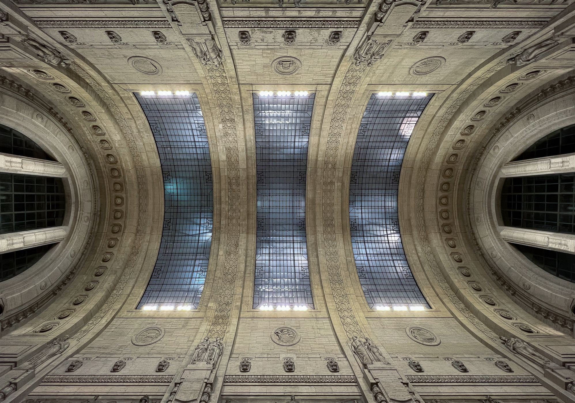 Entrance Hall of Stazione Centrale, Milano, Italy